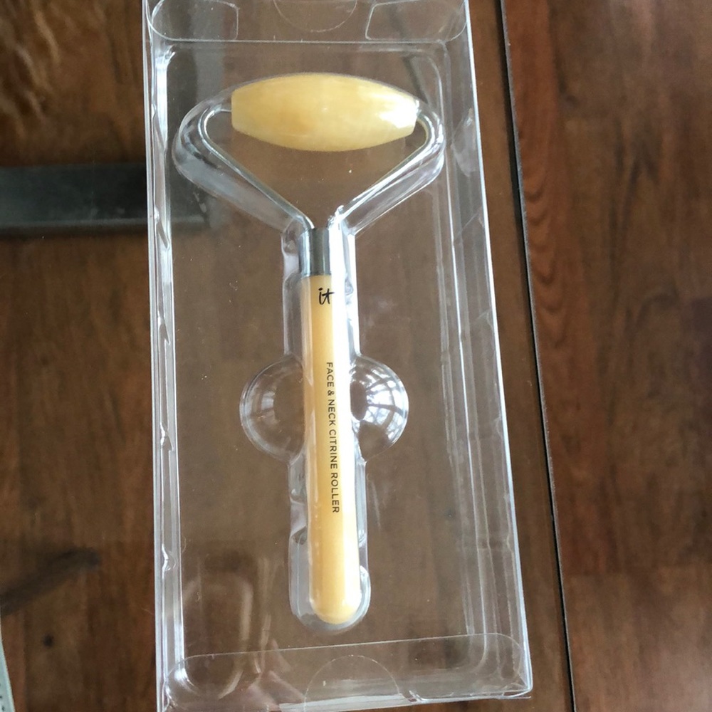 It cosmetics Heavenly Lux Roller